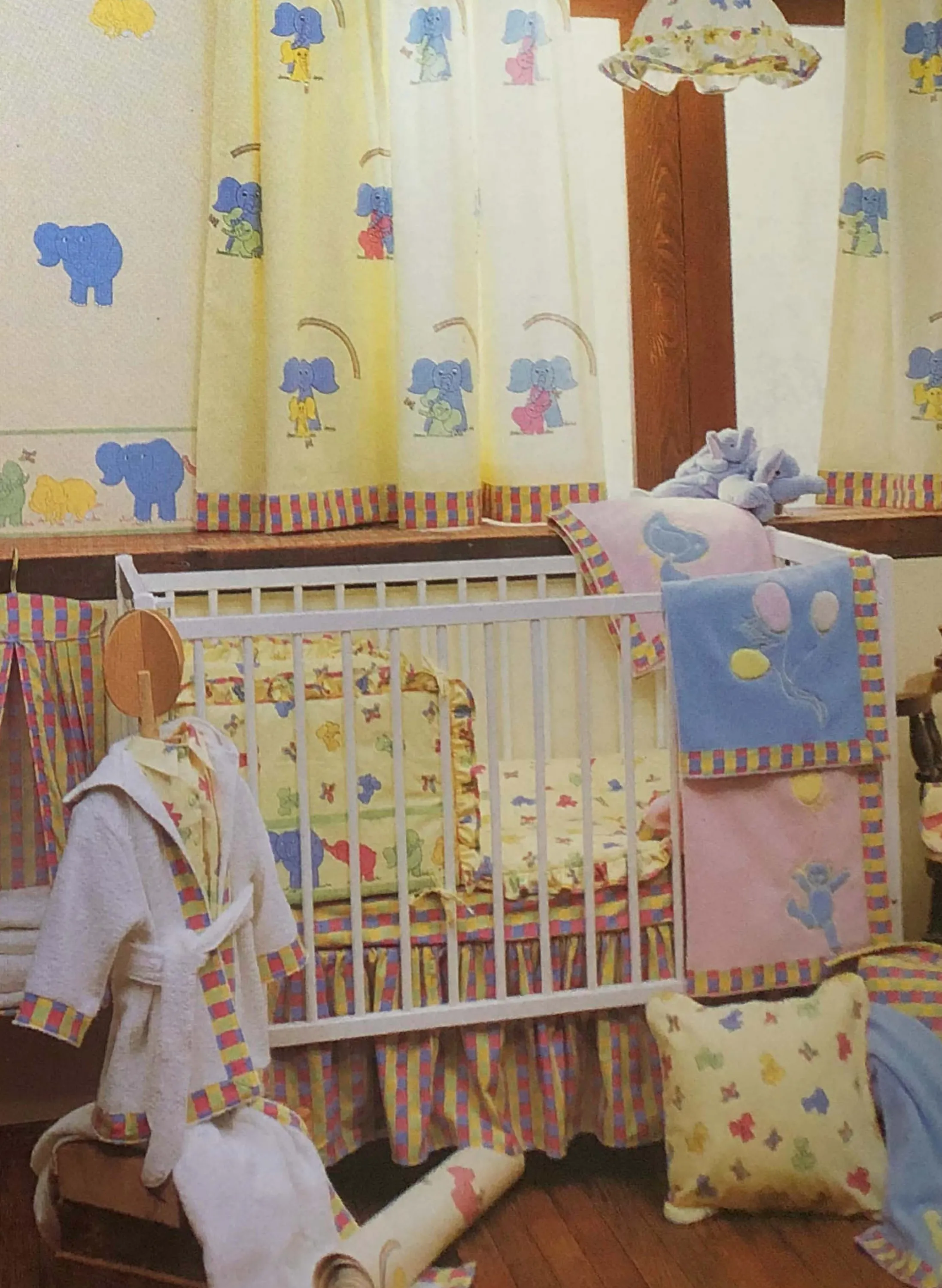 Palava Poppy - Elephants (Pastel) - Wallpaper Border - 10M Store
