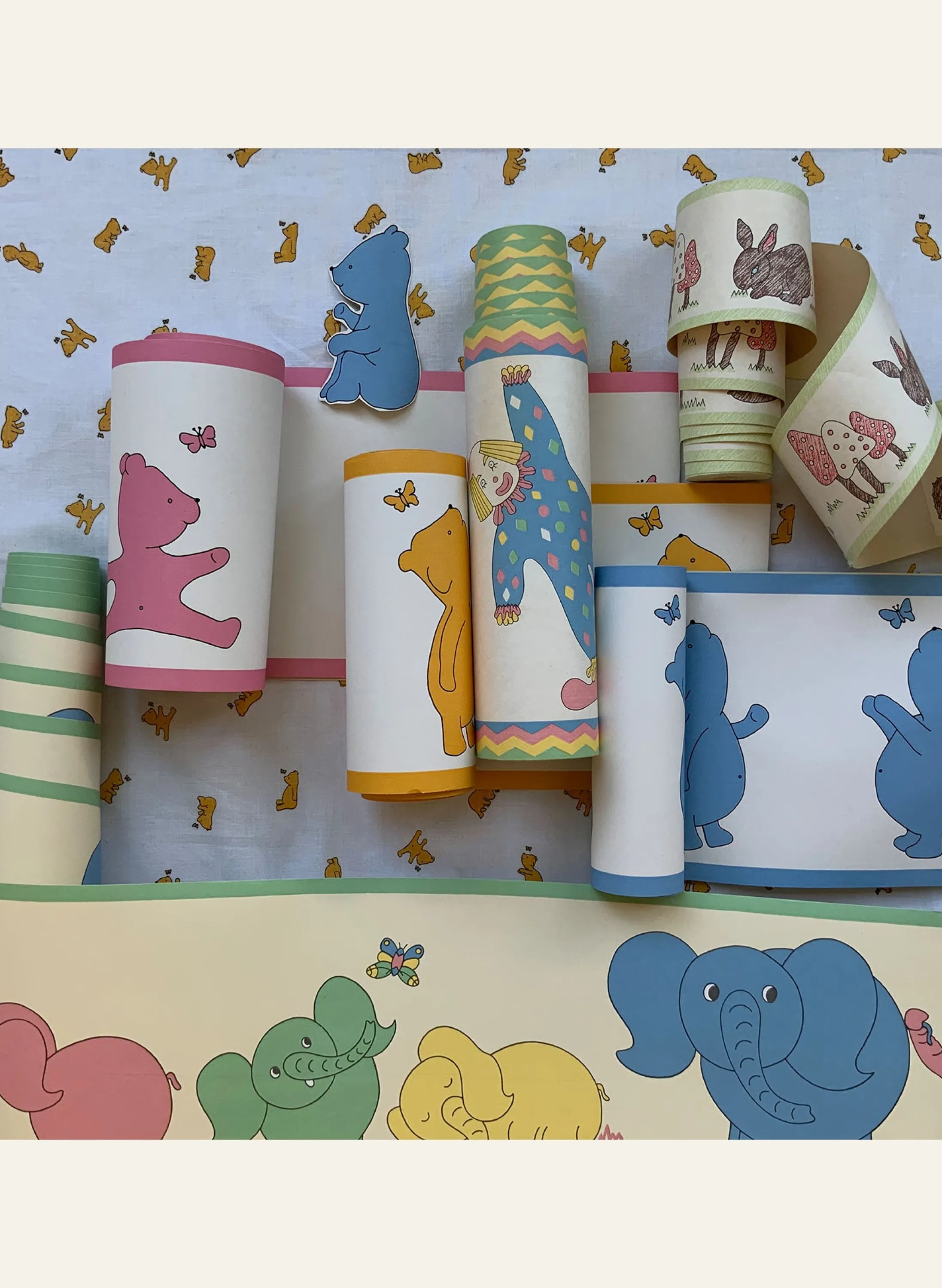Palava Poppy - Yellow Bear - Wallpaper Border - 10M Fashion