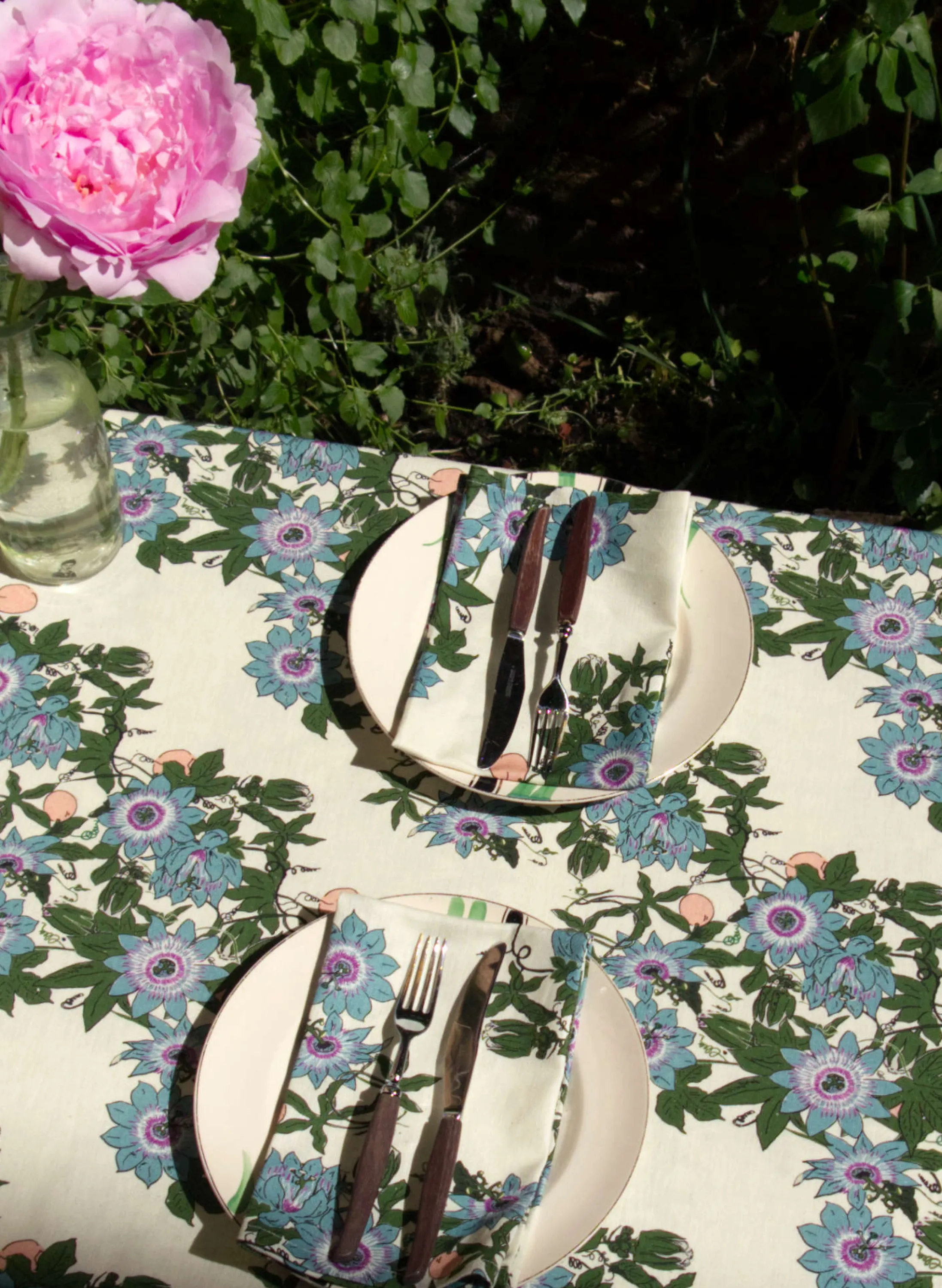 Palava Table Cloth - Ivory Passionflower Best